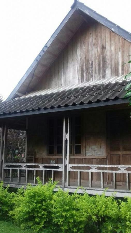 Ning Ning Guesthouse Muang Ngoi Bagian luar foto