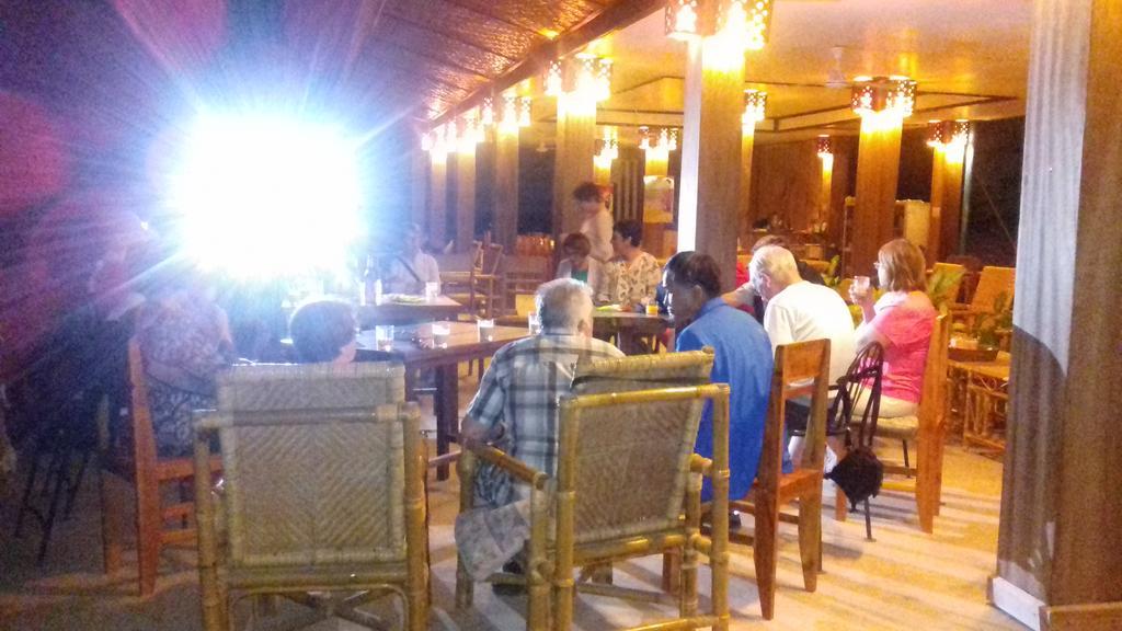 Ning Ning Guesthouse Muang Ngoi Bagian luar foto