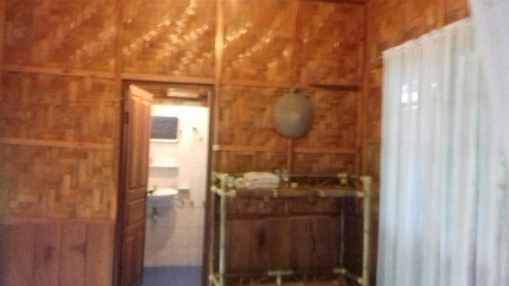 Ning Ning Guesthouse Muang Ngoi Bagian luar foto